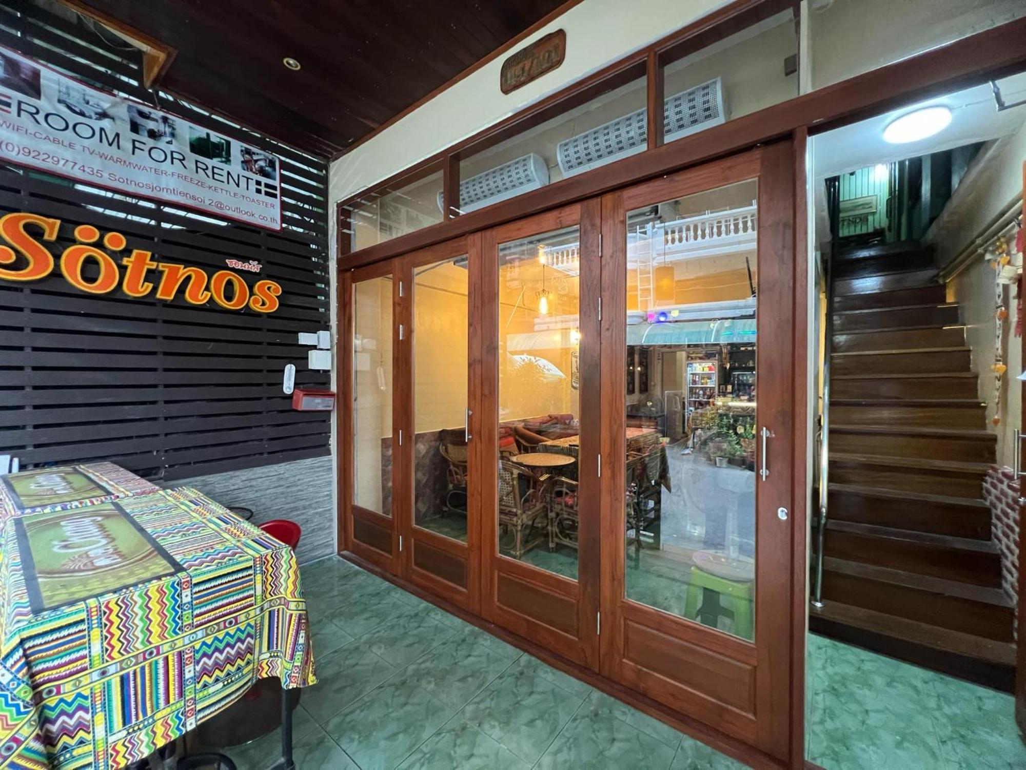 Hotel Soetnos Jomtien Beach Exterior foto